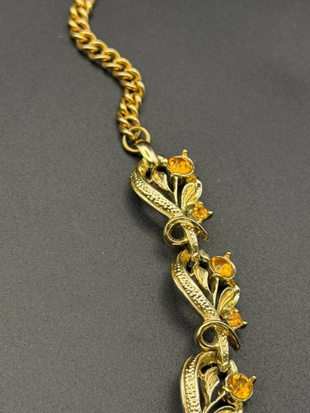 Vintage LISNER Necklace Bracelet Set Amber Rhinestone Leaf Vine Gold Tone Parure